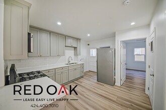 3060 James M Wood Blvd, Unit 3014 in Los Angeles, CA - Building Photo - Building Photo