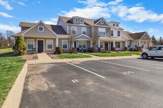 106 Alexander Blvd in Clarksville, TN - Building Photo - Building Photo