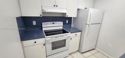 7131 SW 129th Ave in Miami, FL - Building Photo - Building Photo