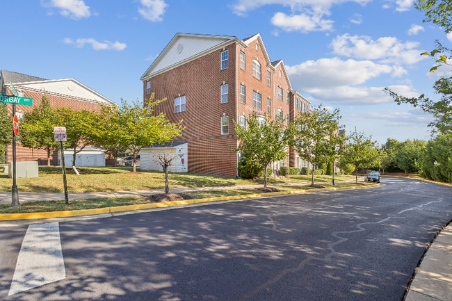 15262 Torbay Way in Leesylvania, VA - Building Photo - Building Photo