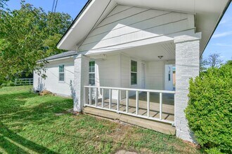 638 Gilcrease St in Van Alstyne, TX - Building Photo - Building Photo