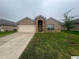 405 Danielle Dr in Killeen, TX - Building Photo
