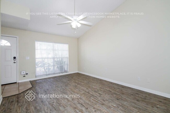 5318 Starhill Pl in Tampa, FL - Building Photo - Building Photo