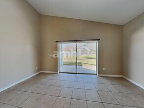 366 Cabana View Way in Sanford, FL - Building Photo - Building Photo