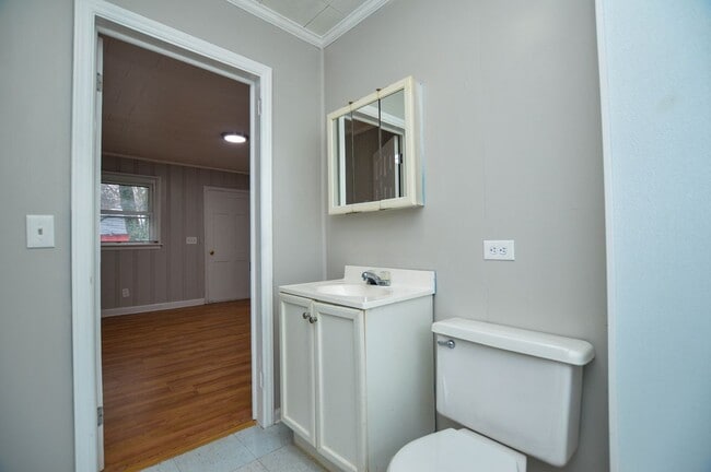 532 Homewood Ave in Burlington, NC - Foto de edificio - Building Photo