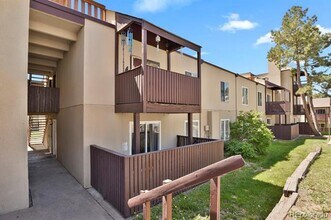 9725 E Harvard Ave in Denver, CO - Building Photo - Building Photo