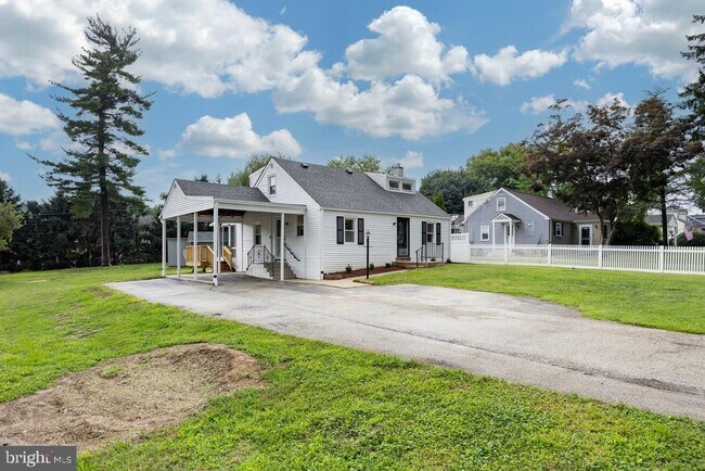4 Buttonwood Ave in Malvern, PA - Building Photo - Building Photo