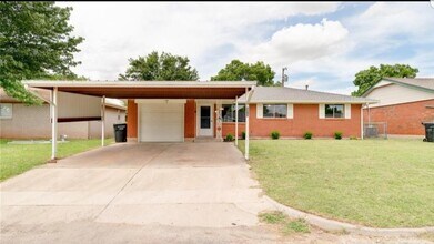973 SW 3rd St in Moore, OK - Building Photo - Building Photo