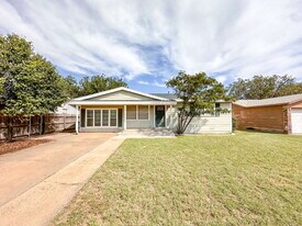 5410 23rd St in Lubbock, TX - Building Photo