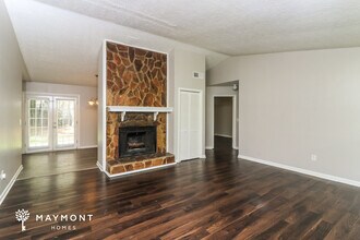 3415 Mustang Dr in Powder Springs, GA - Building Photo - Building Photo