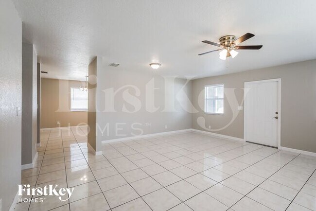 2781 NW 15th Ct in Fort Lauderdale, FL - Foto de edificio - Building Photo