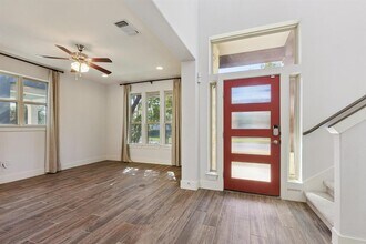 6000 Baythorne Dr in Austin, TX - Foto de edificio - Building Photo