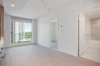 13655 Fraser Hwy in Surrey, BC - Building Photo - Building Photo
