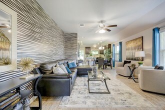 Walden Square in Pflugerville, TX - Building Photo - Building Photo