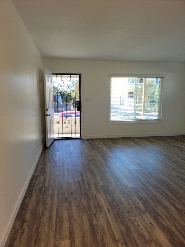 6091 Horton Dr in La Mesa, CA - Building Photo - Building Photo