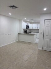 10592 Royal Palm Blvd in Coral Springs, FL - Building Photo - Building Photo