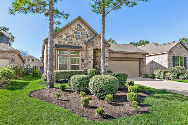 property at 35 E Wolf Cabin Cir
