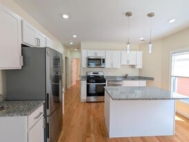 2 Sacramento Pl in Cambridge, MA - Building Photo