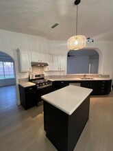 6909 Luz De La Luna Pl NW in Albuquerque, NM - Building Photo - Building Photo