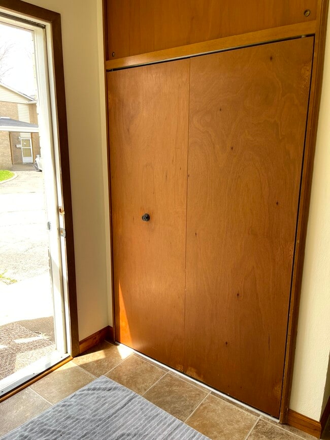 6 Florentine Ct in Pekin, IL - Building Photo - Building Photo