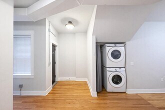 1005 S 30th Ave in Omaha, NE - Building Photo - Building Photo