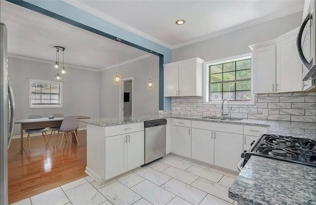 411 Dorsey Rd in Atlanta, GA - Building Photo - Building Photo