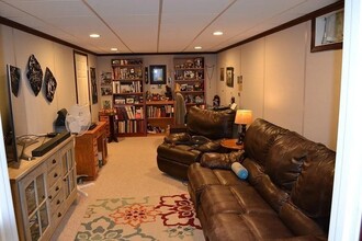 22 Clyde St, Unit Apartment 2 in Somerville, MA - Building Photo - Building Photo