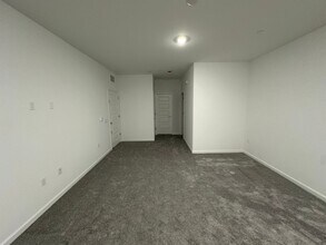 1704 Bullock Dr in Woodland, CA - Building Photo - Building Photo