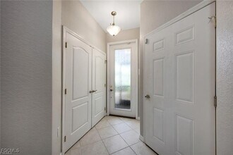 4360 Lazio Way in Ft. Myers, FL - Foto de edificio - Building Photo