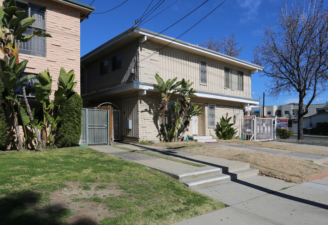 1205 Stanley Ave in Glendale, CA - Foto de edificio - Building Photo