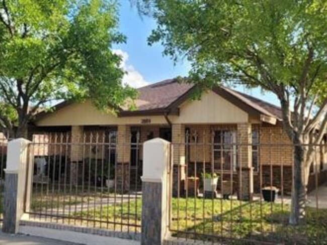 property at 2889 Siwell Street