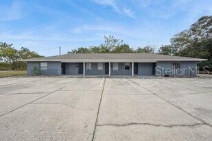4 C St in Haines City, FL - Building Photo