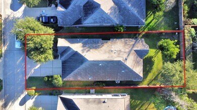 7 Tidwilow Pl in Tomball, TX - Building Photo - Building Photo