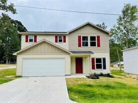 203 Big Oak in Livingston, TX - Building Photo