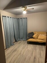 415 10th St, Unit Cottage-like Studio in Davis, CA - Foto de edificio - Building Photo