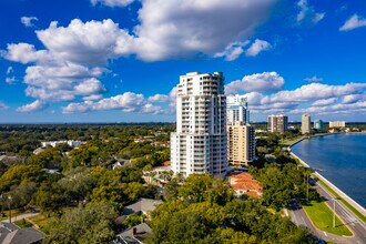 The Alagon on Bayshore in Tampa, FL - Foto de edificio - Building Photo