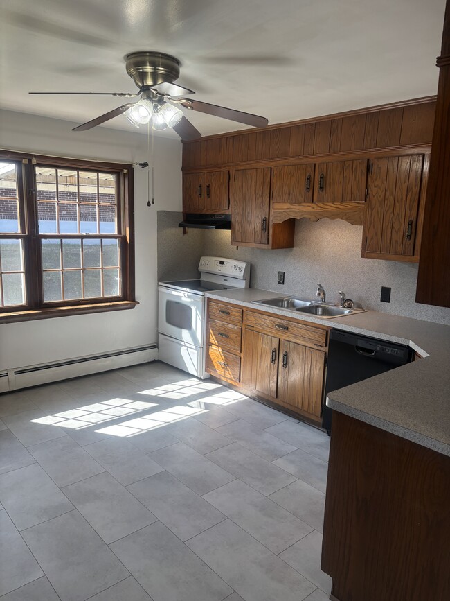property at 24 E Walton St