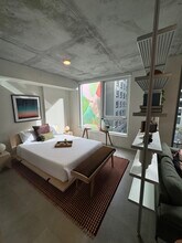 267 NW 31st St, Unit S1 in Miami, FL - Foto de edificio - Building Photo