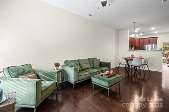 13513 Browhill Ln in Charlotte, NC - Building Photo - Building Photo