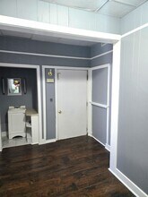 8 St John St in West Warwick, RI - Foto de edificio - Building Photo