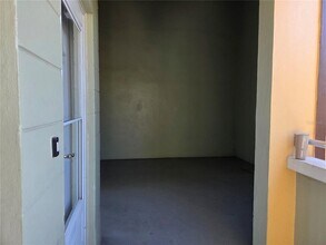 2448 Columbia Dr in Clearwater, FL - Building Photo - Building Photo