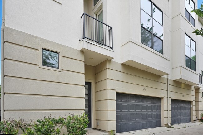 property at 1810 Thompson St