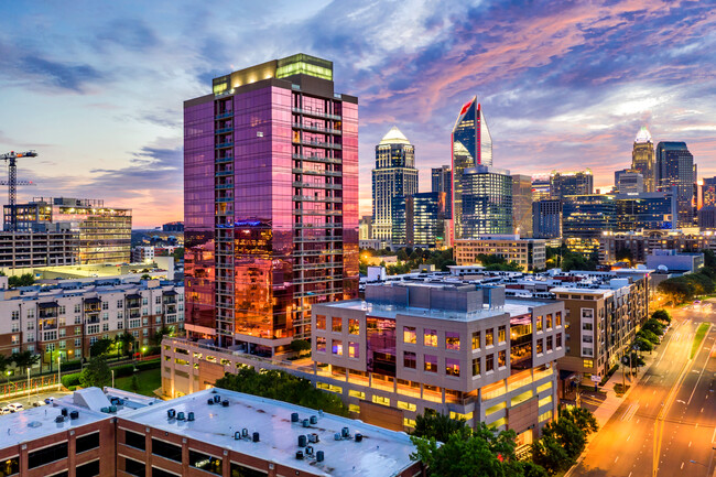 The Arlington Condos in Charlotte, NC - Building Photo - Primary Photo