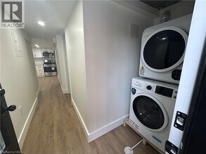 259 John St S in Hamilton, ON - Building Photo - Building Photo