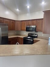 405 Porter Dr in Englewood, OH - Building Photo - Building Photo