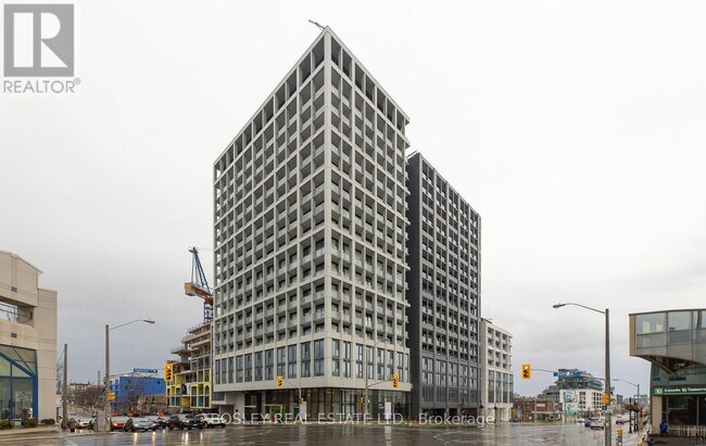 2020-2020 Bathurst St in Toronto, ON - Building Photo - Building Photo