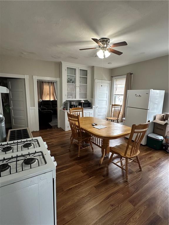 29 Prospect St in Bristol, RI - Building Photo - Building Photo