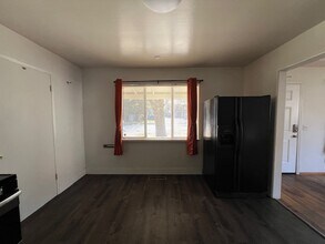 644 W 4th Ave in Chico, CA - Building Photo - Building Photo