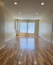 1721 N Glenoaks Blvd, Unit #2A in Burbank, CA - Foto de edificio - Building Photo