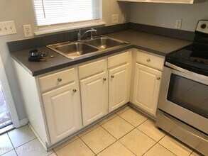 207 7th St S in Jacksonville Beach, FL - Building Photo - Building Photo